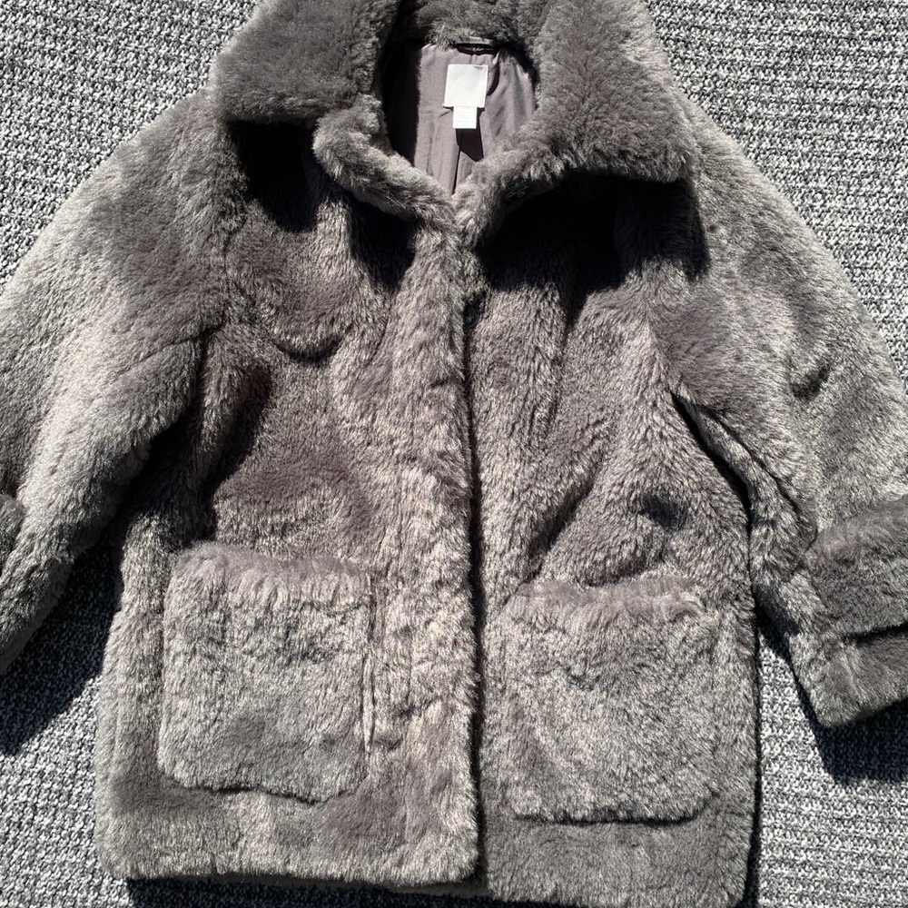 H&M GRAY SUPER TEDDY FAUX FUR COAT NWOT